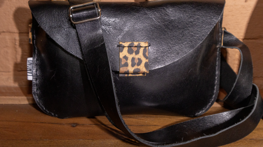 Cartera Noir Leo