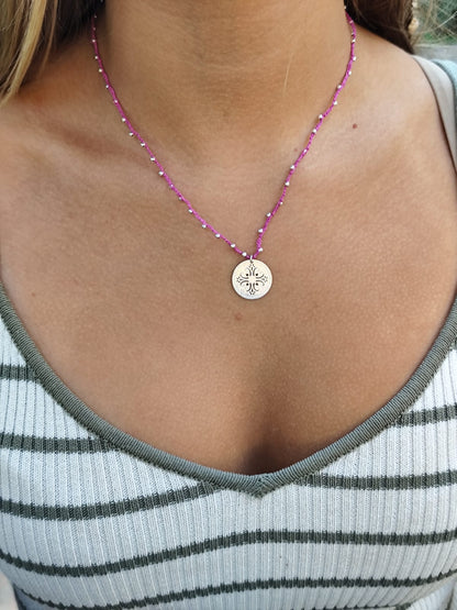 Collar Rosa con Dije Bañado en Plata