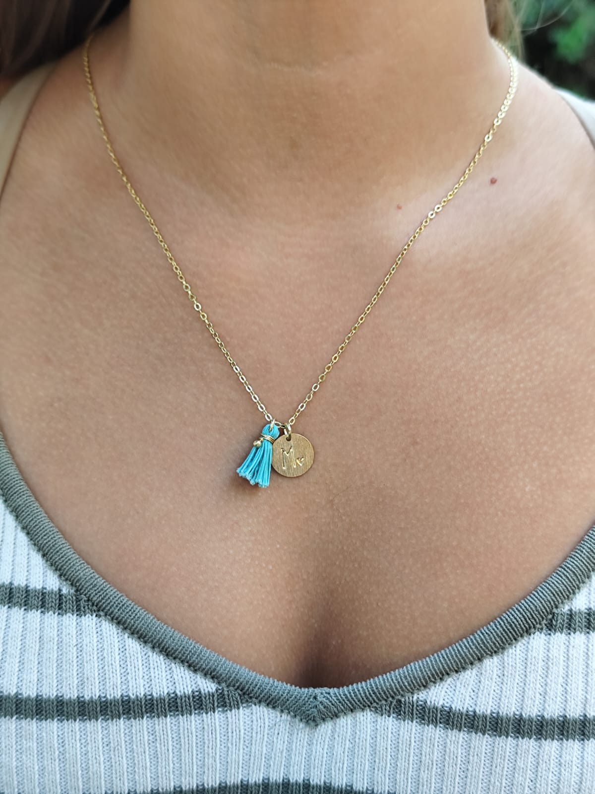 Collar con Placa Bañado en Oro